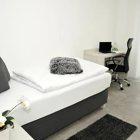 Urbanliving-regensburg, Voll Ausgestattetes Fuer Bis Zu 3 Personen * Regensburg