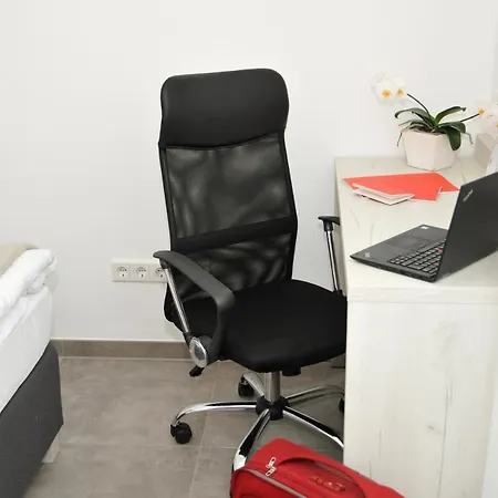 Urbanliving-regensburg, Voll Ausgestattetes Fuer Bis Zu 3 Personen * Regensburg