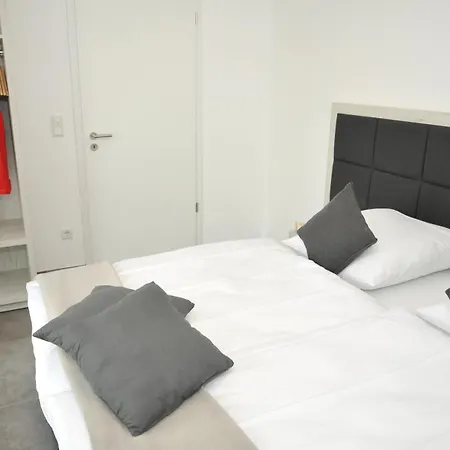 Urbanliving-regensburg, Voll Ausgestattetes Fuer Bis Zu 3 Personen Regensburg